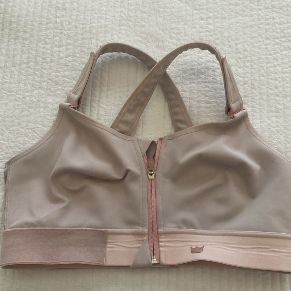 SHEFIT pink sports bra, 2luxe